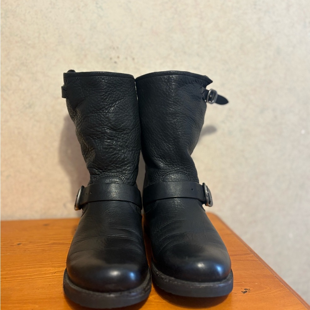 Frye Veronica Short Black Leather Western Slouch Moto
Boot Women’s Size 9.5 - Picture 2 of 11